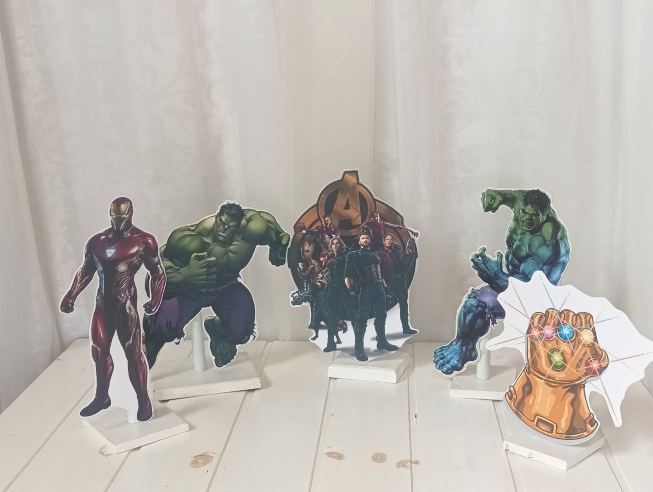 Display de Mesa - Tema: Vingadores - CRIS FEST DECOR - PEGUE E MONTE