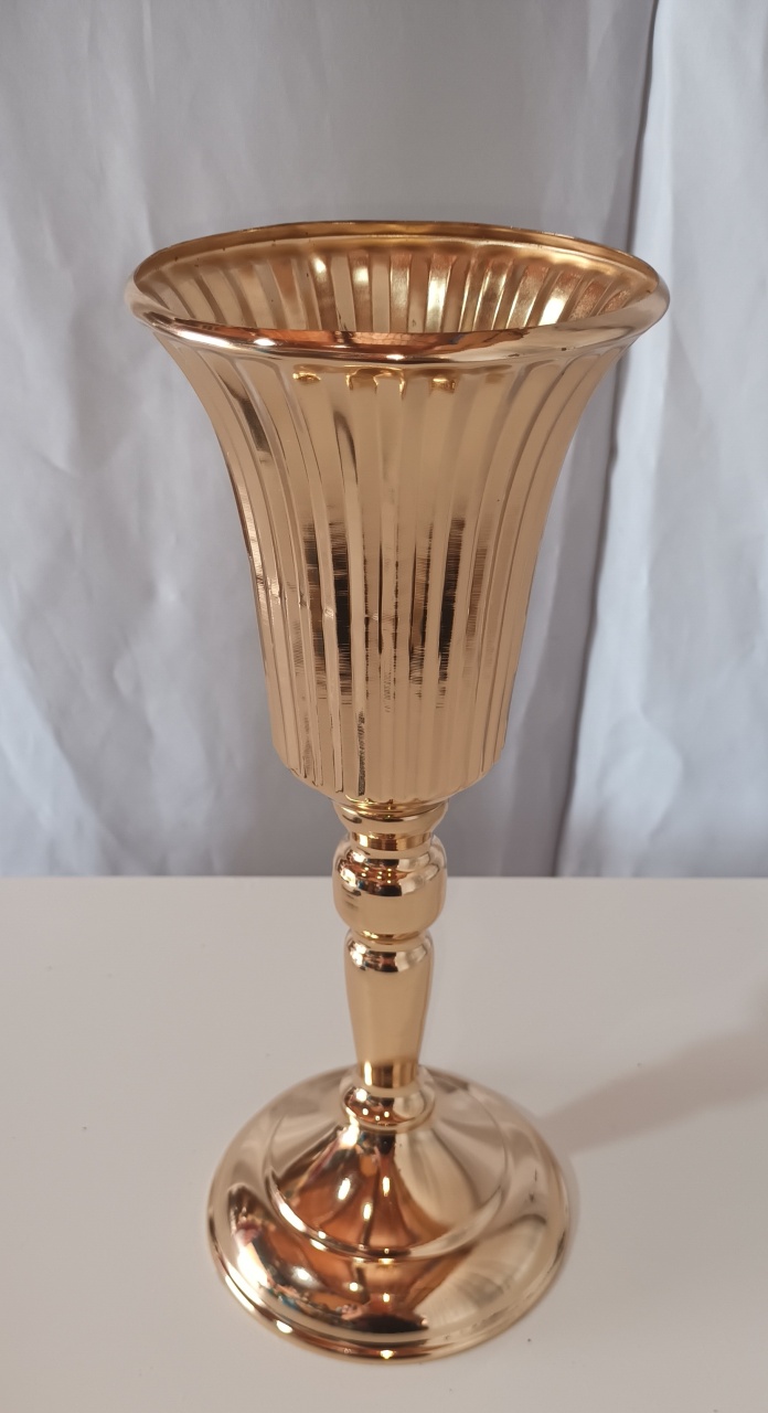 Vaso Metal: Dourado M - CRIS FEST DECOR - PEGUE E MONTE