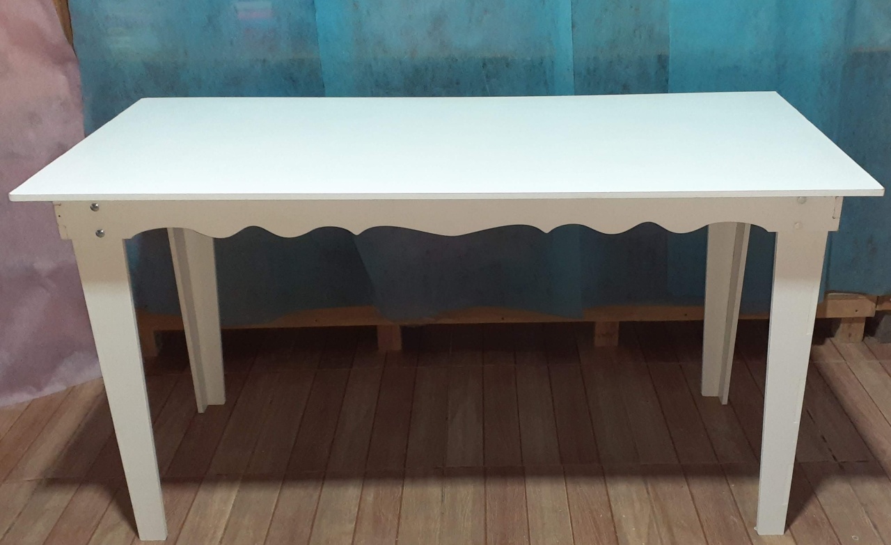 Mesa Mdf Branca 1,50Cm  - CRIS FEST DECOR - PEGUE E MONTE