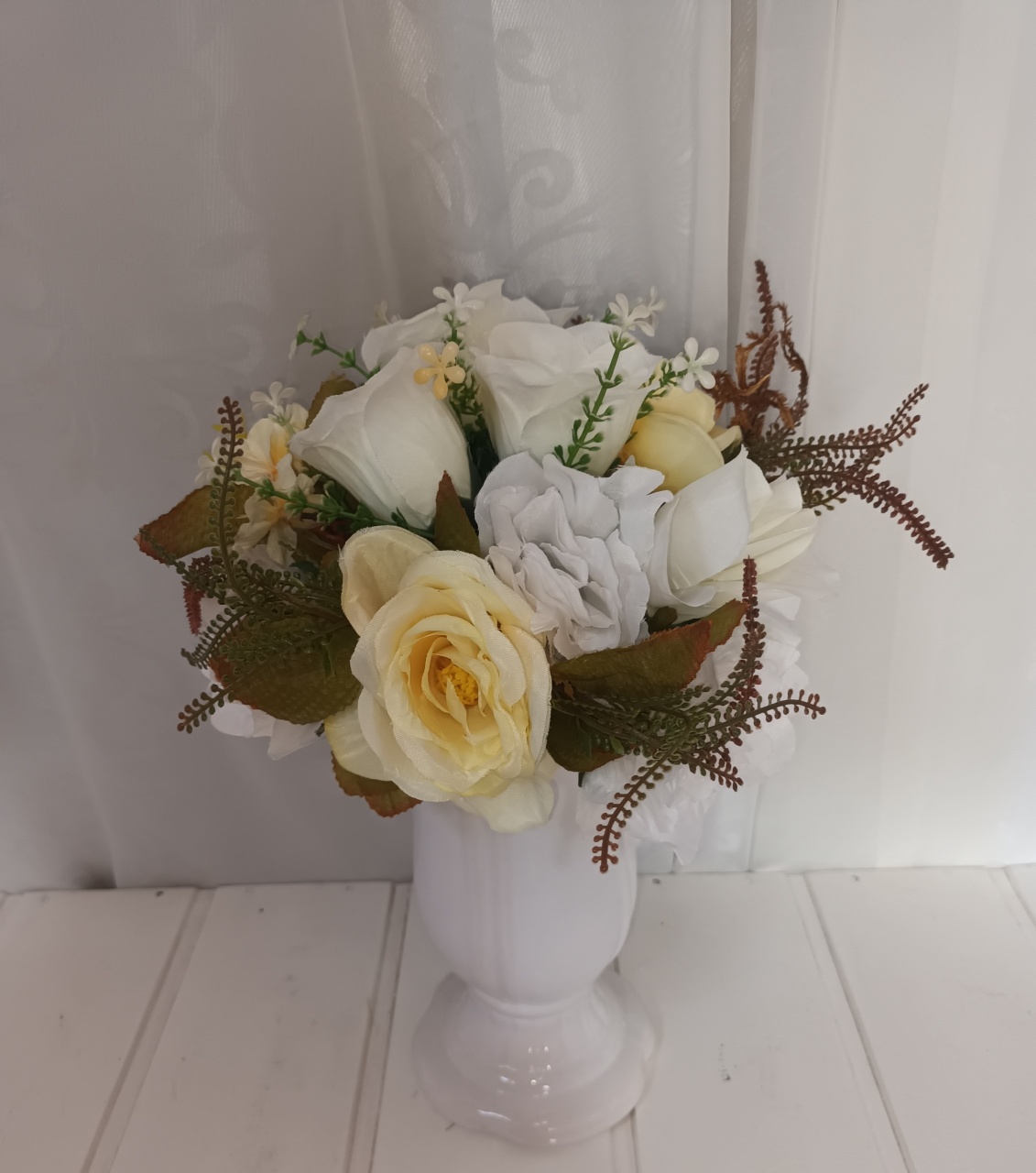 Arranjo Flor - Creme E Branco - CRIS FEST DECOR - PEGUE E MONTE