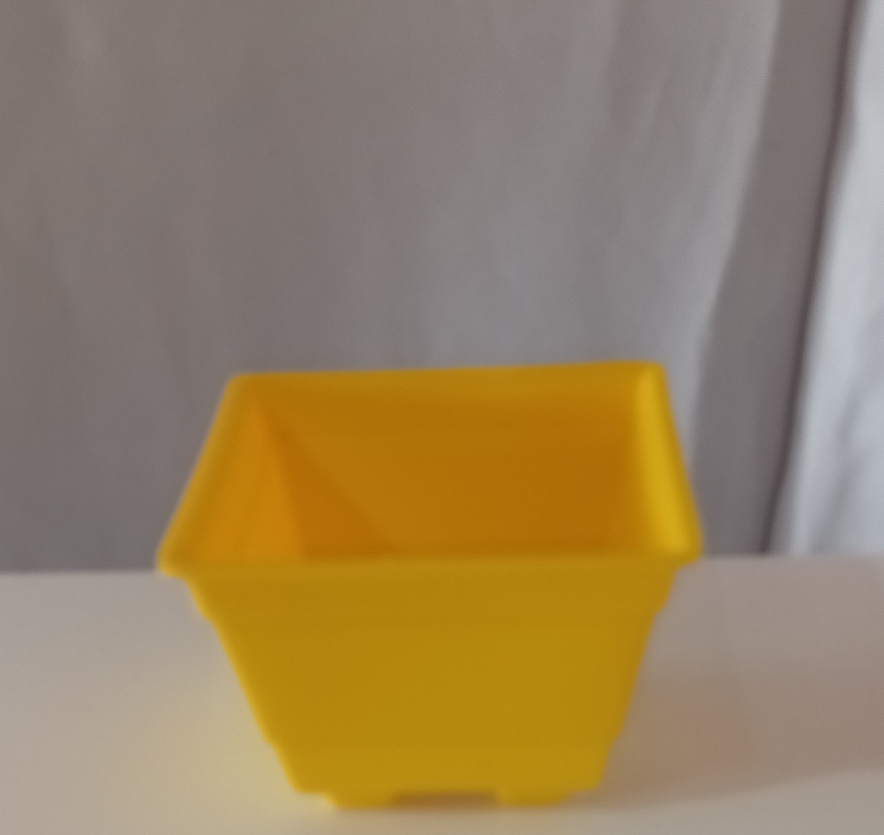 Mini Vaso Pvc Amarelo - CRIS FEST DECOR - PEGUE E MONTE