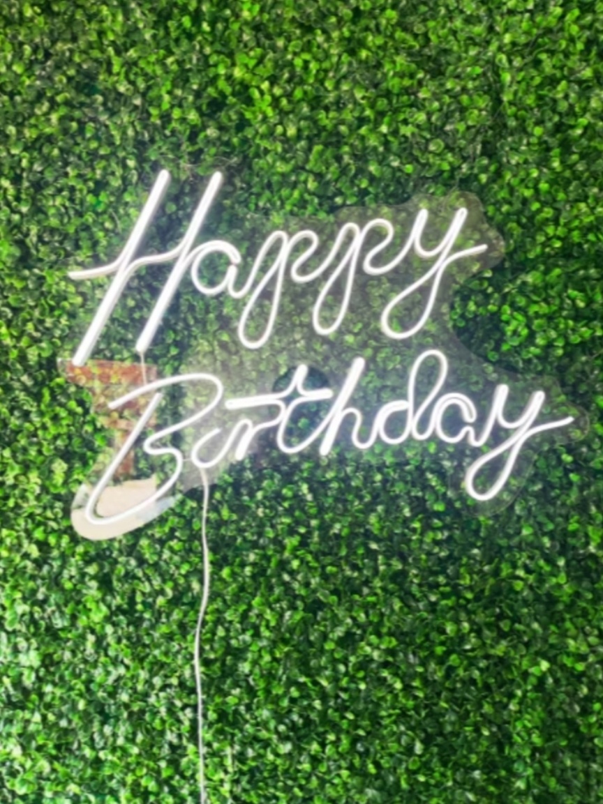 Led Happy Birthday Acrílico Branco Frio - Decorart Pegue e monte e Decoração completa