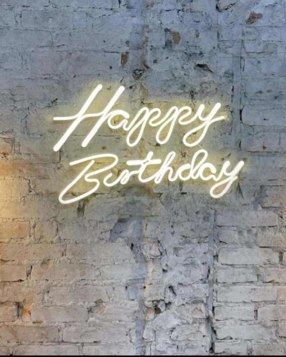 Led Happy Birthday Acrílico Branco Quente 50Cm - Decorart Pegue e monte e Decoração completa