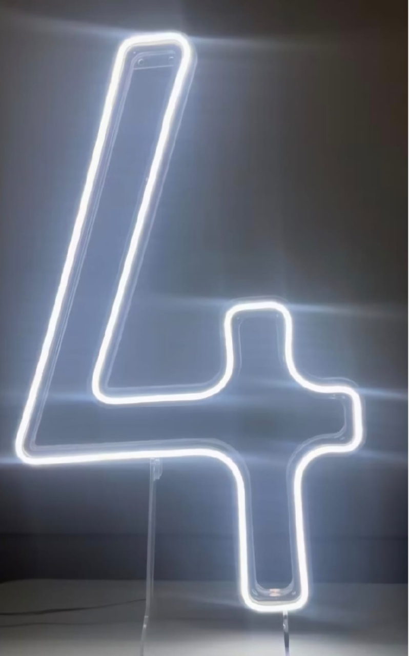 Display Acrilico Numero 4 Led (Luz Fria) - Decora na Hora
