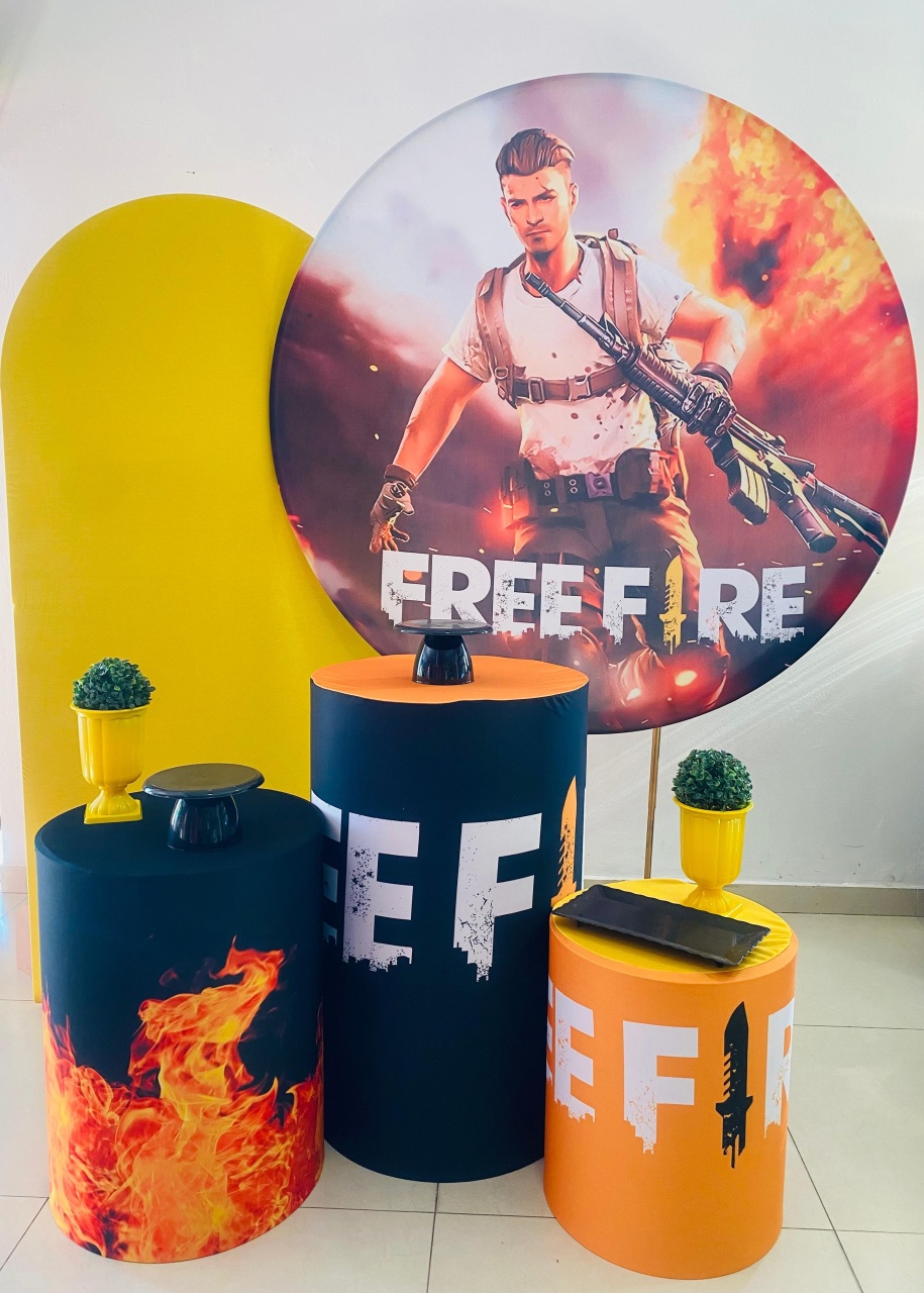 Kit Médio Free Fire  - Arrazo Decorações