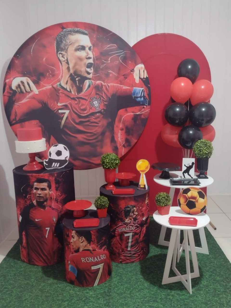 Kit 1 - Cristiano Ronaldo   - CATÁLOGO MARY FESTAS PEGUE E MONTE