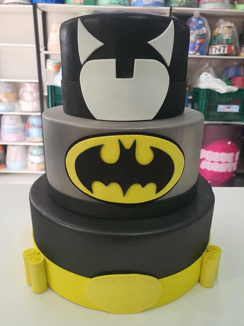 Bolo Fake Batman - MultiBomFestas
