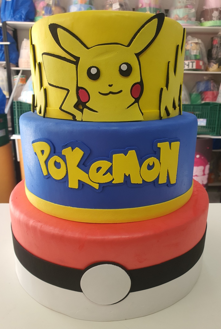 Bolo Fake Pokemon - MultiBomFestas