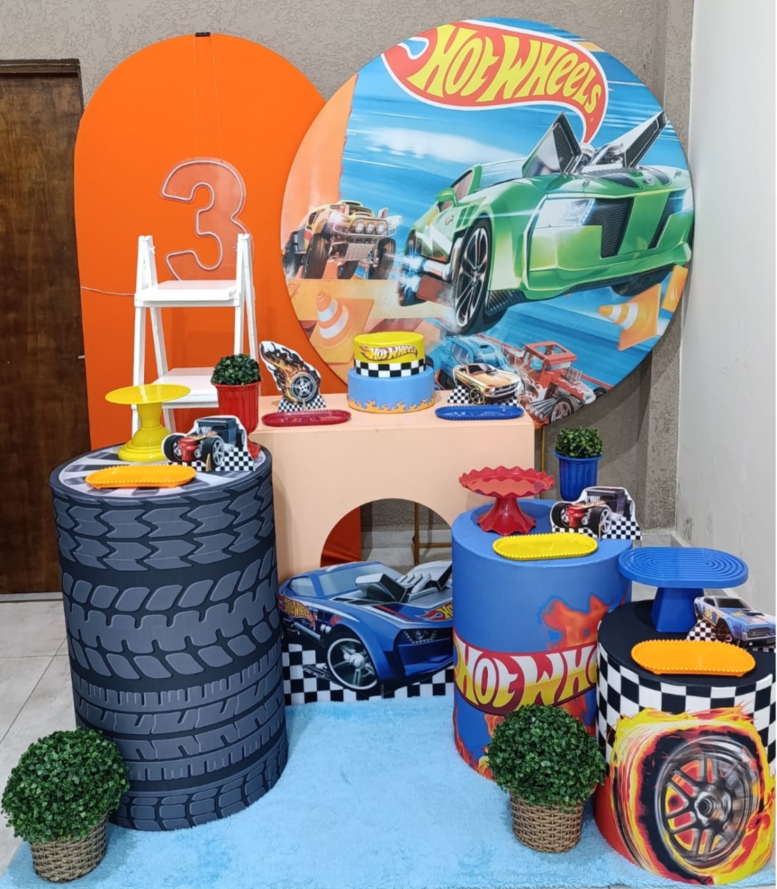 Kit Pm Essencial Hotwheels - Jujuba Festa e Cia 