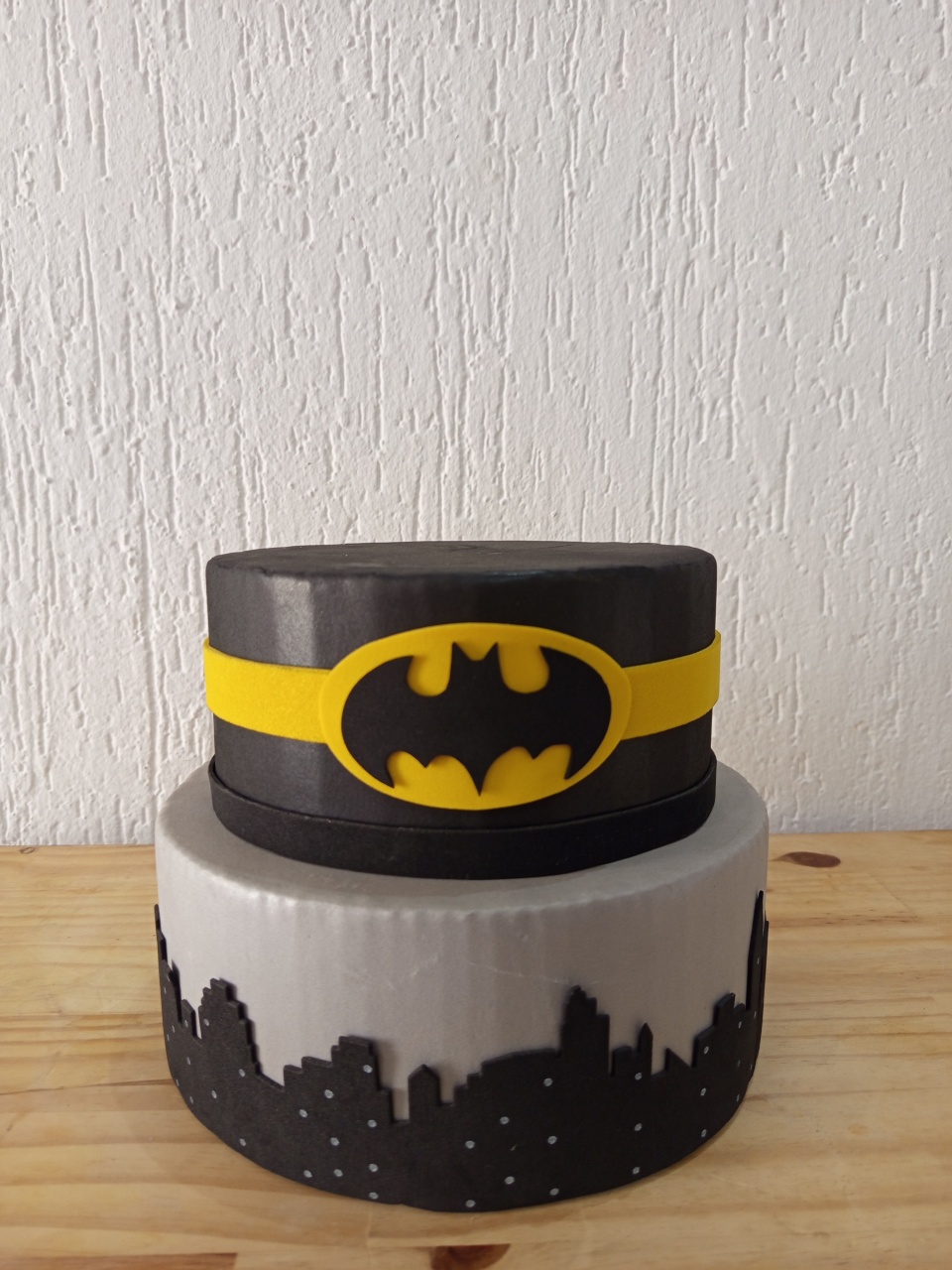 Bolo Fake Batman  - Jujuba Festa e Cia 