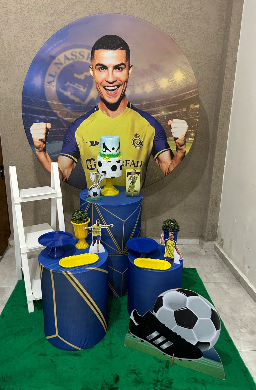 Kit Pm Medio Cristiano Ronaldo - Jujuba Festa e Cia 
