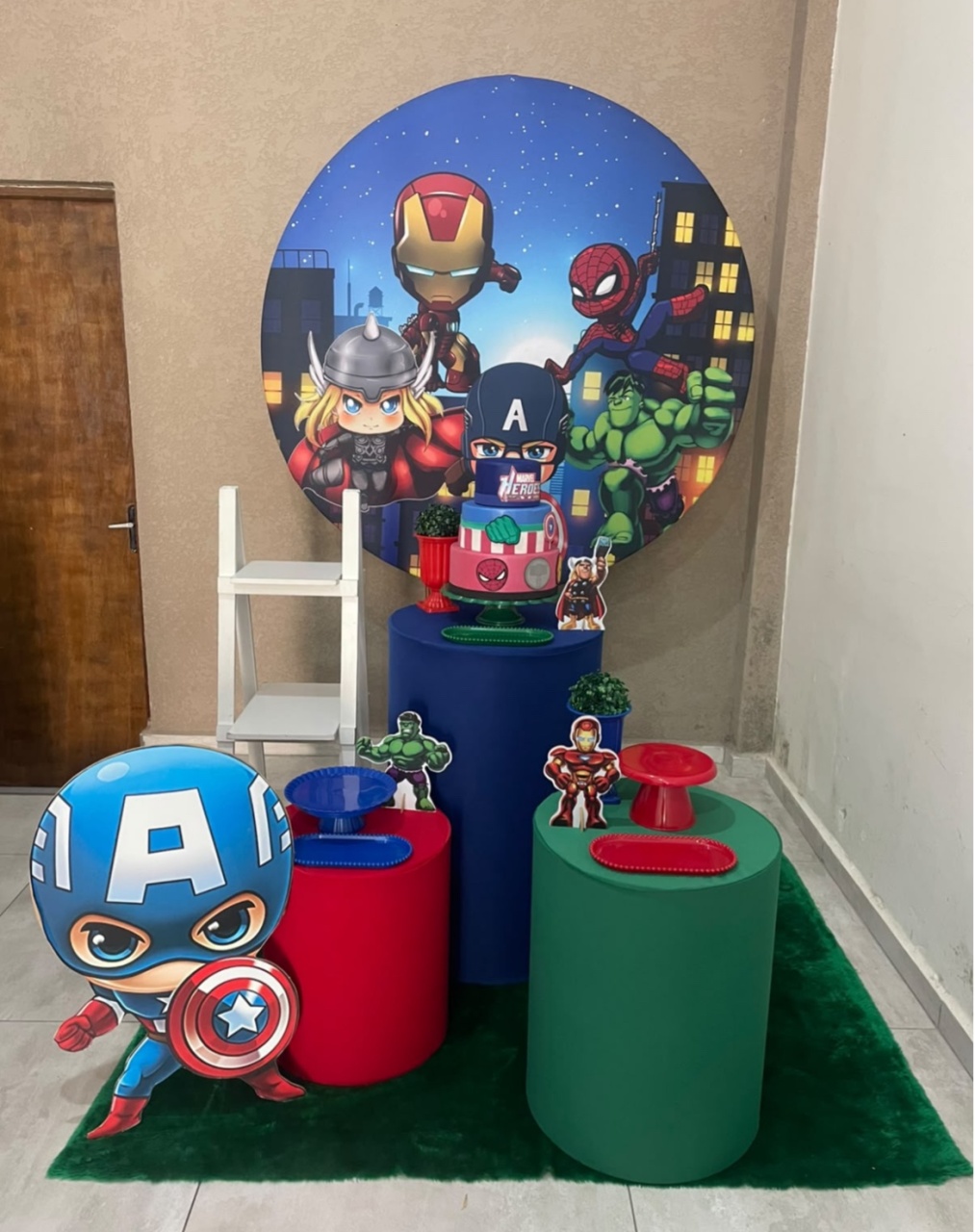 Kit Pm Médio Vingadores / Heróis - Jujuba Festa e Cia 