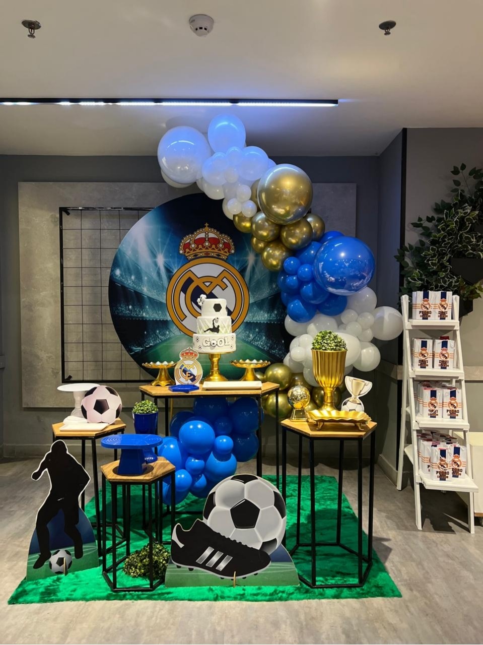 Kit Pm Grande Real Madrid - Jujuba Festa e Cia 