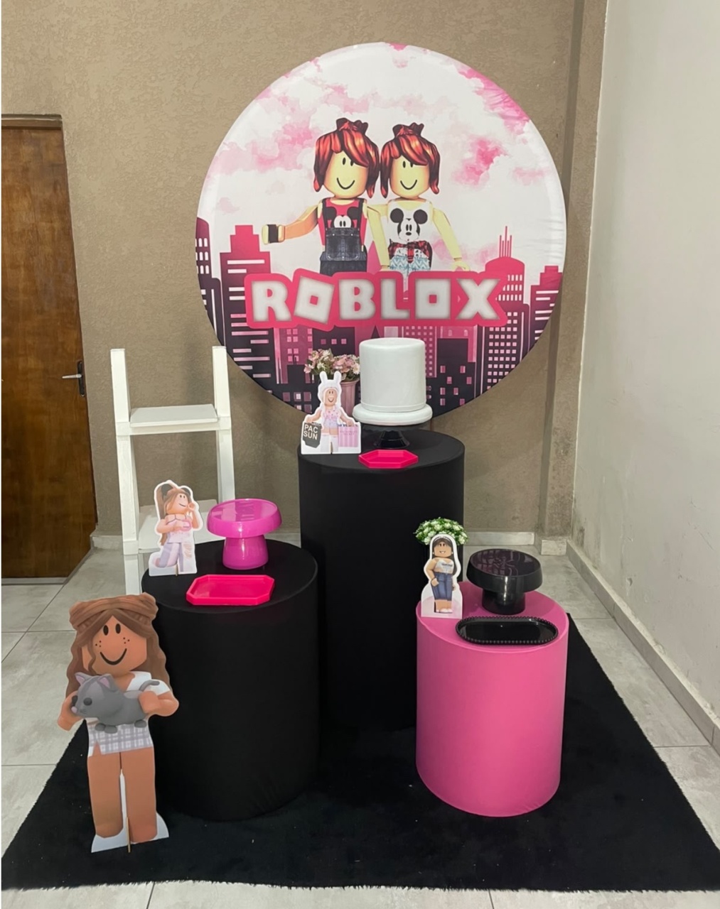 Kit Pm Médio Roblox Menina - Jujuba Festa e Cia 