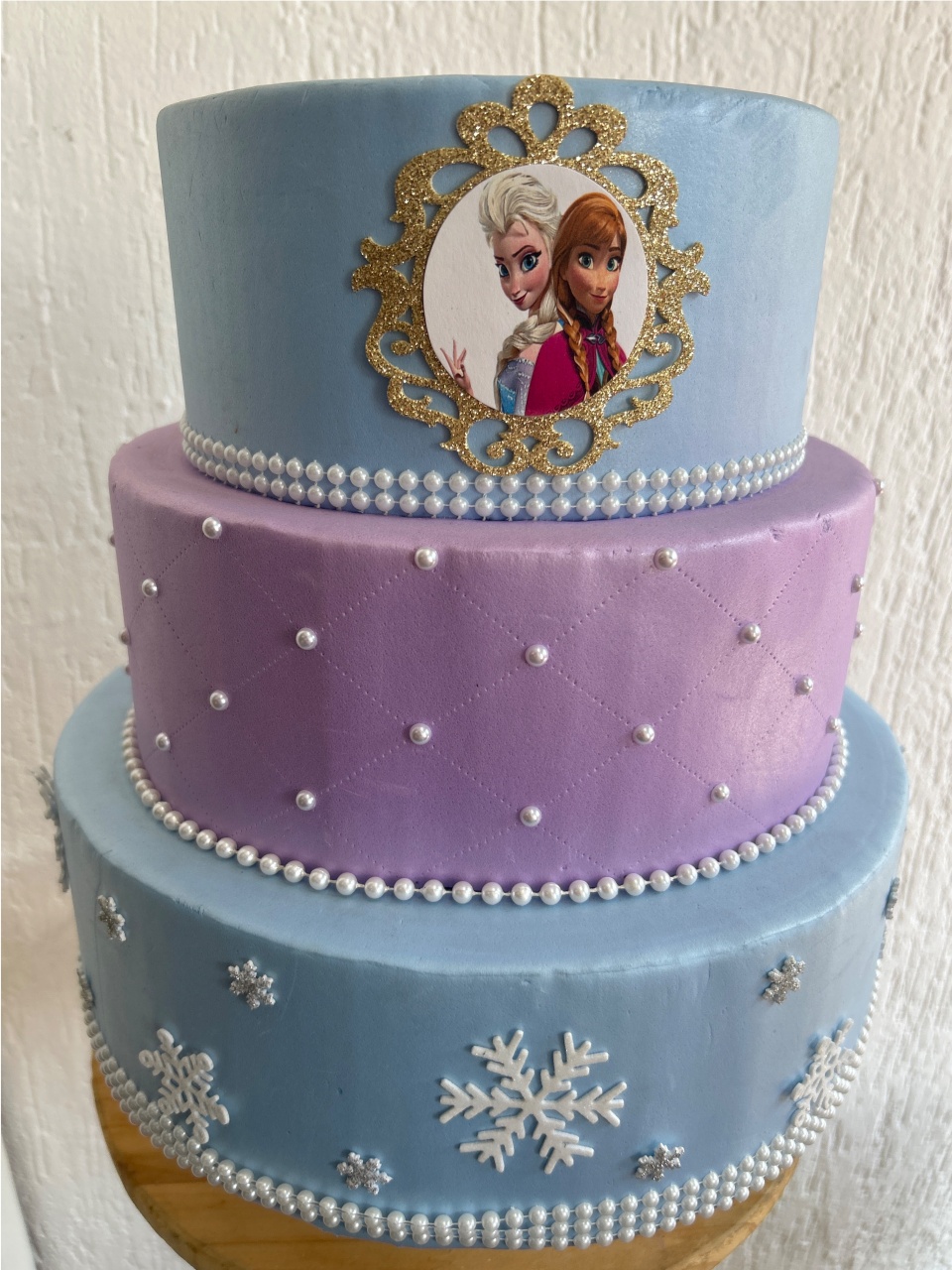 Bolo Fake 3 Andares Frozen  - Jujuba Festa e Cia 