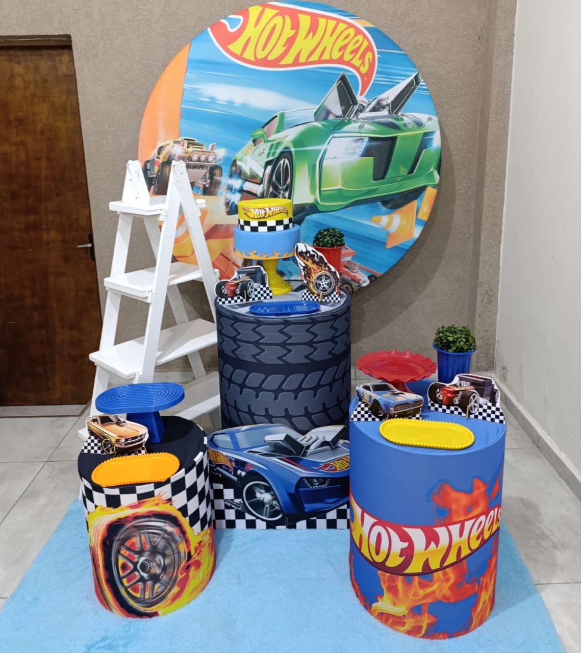 Kit Pm Médio Hotwheels - Jujuba Festa e Cia 