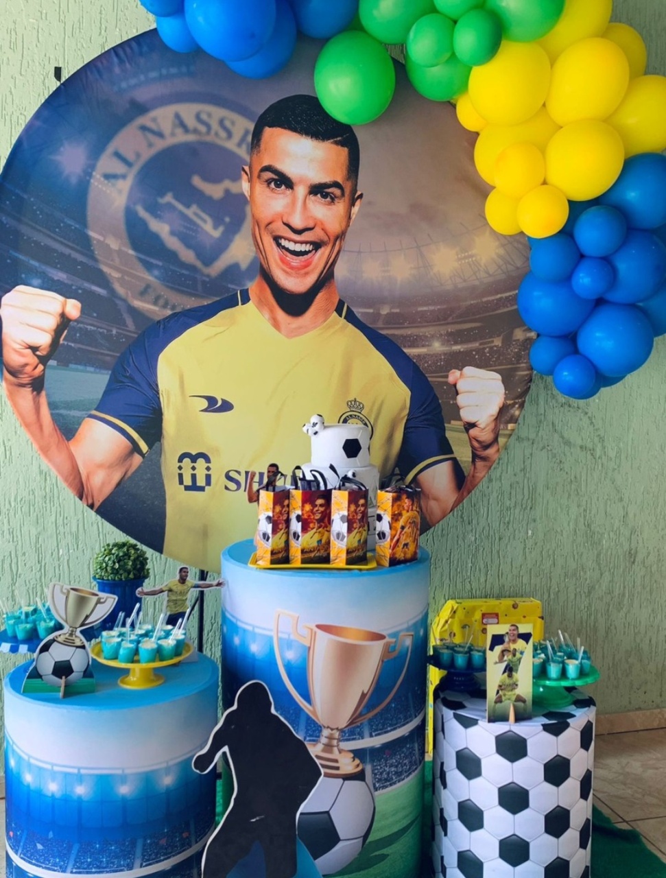 Cristiano Ronaldo  - Jujuba Festa e Cia 