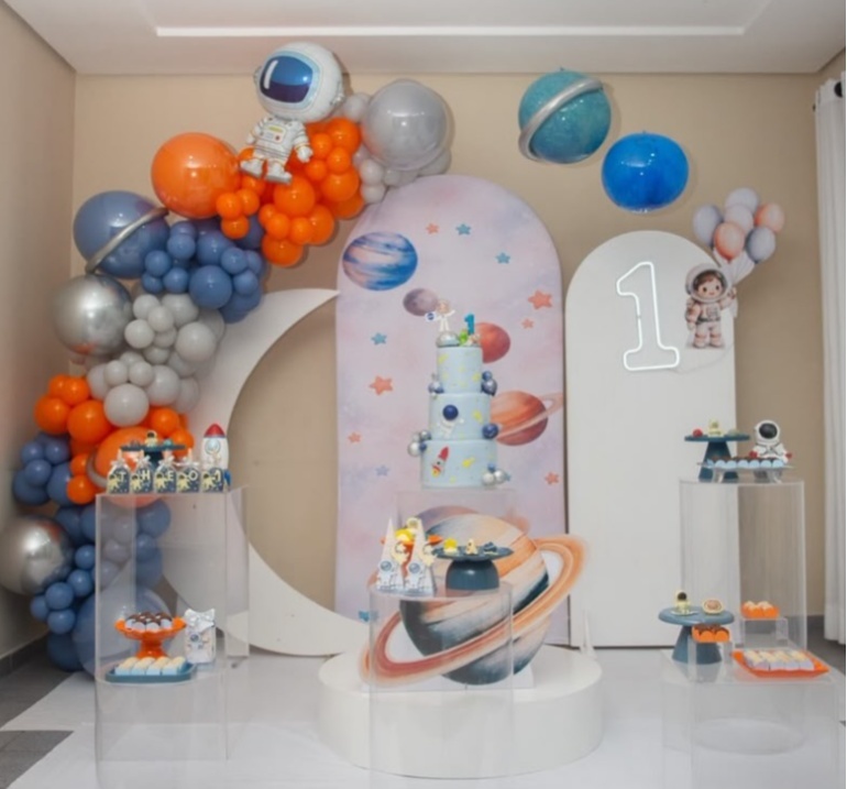 Decoração Completa Prime - Astronauta /Universo- Planeta - Jujuba Festa e Cia 