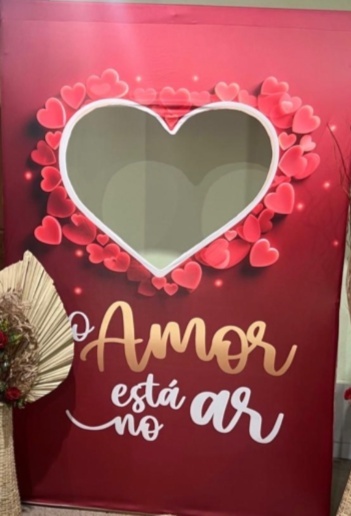 Capa Retangular - O Amor Está No Ar - Jujuba Festa e Cia 
