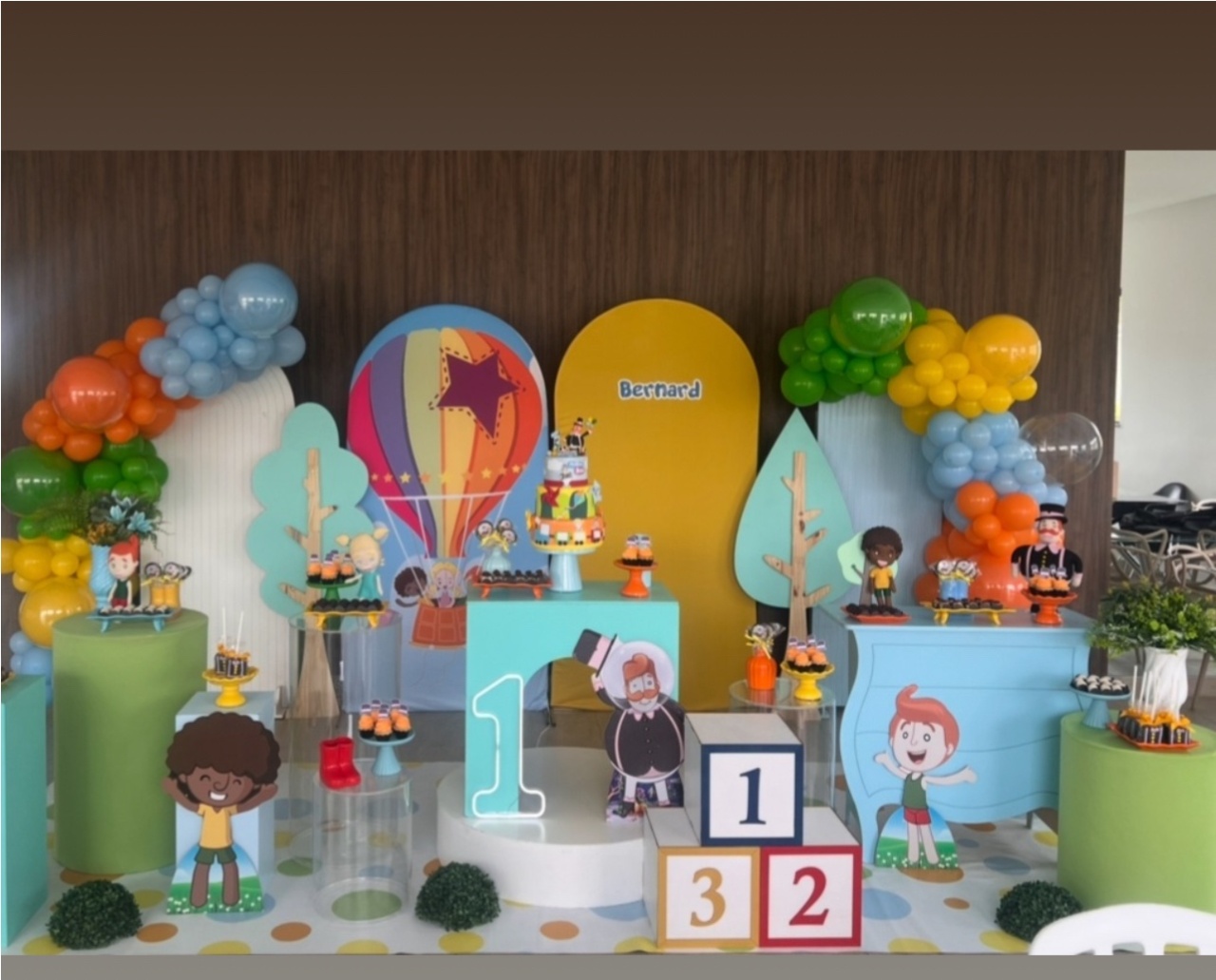 Decoração Completa Mundo Bita Vip  - Jujuba Festa e Cia 