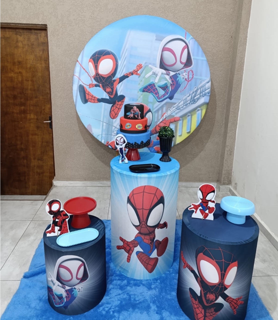 Kit Pm Básico Spidey E Seus Amigos (Adicional Bolo Fake) - Jujuba Festa e Cia 