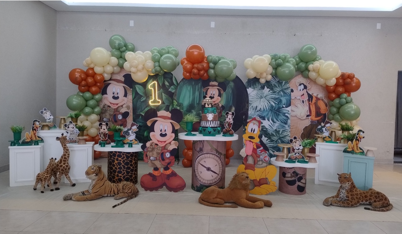Mickey Safari Painéis Romanos 2 - flaviabarrofaldi