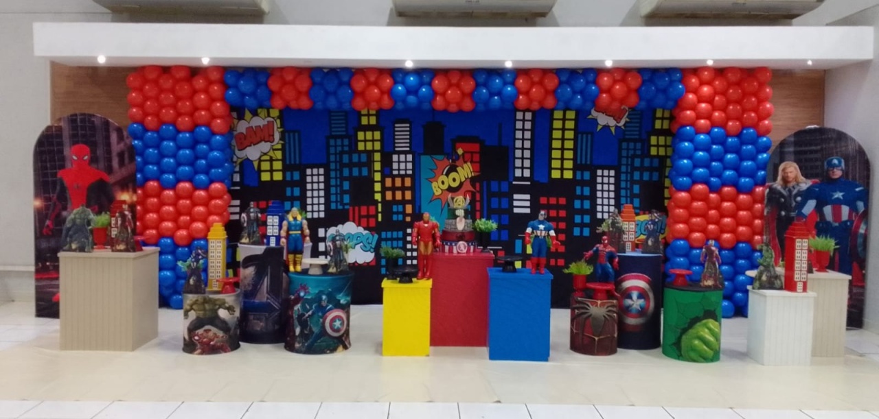 Heróis -Vingadores  - flaviabarrofaldi