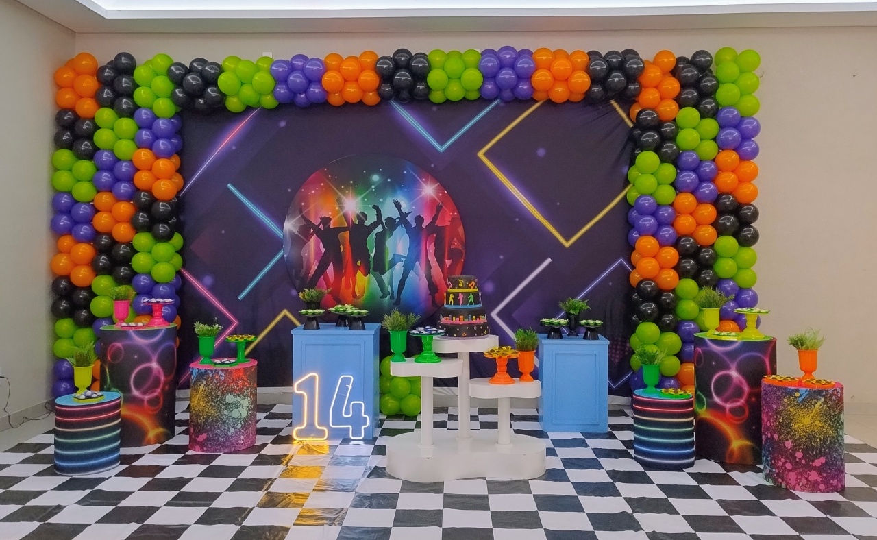 Balada Neon  - flaviabarrofaldi