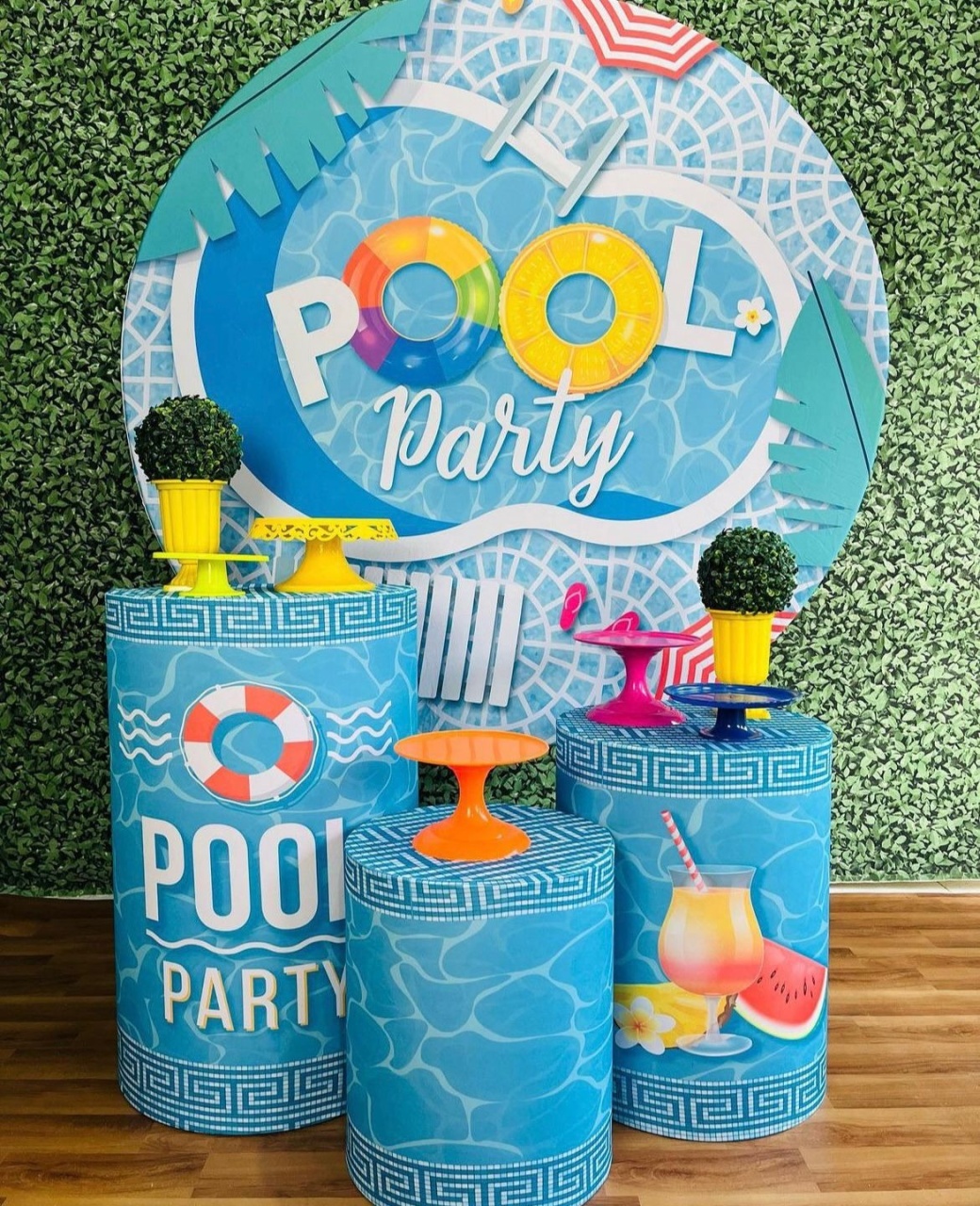 Pool Party - Pegue e Monte Flávia Pimentel