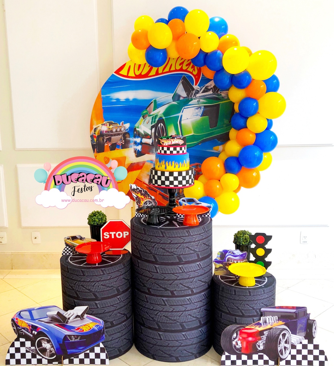 Kit Pegue E Monte Hot Wheels - Ducacau Festas