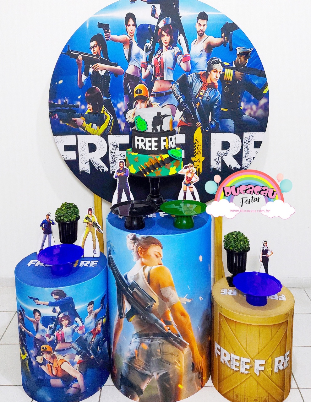 Kit Pegue E Monte Free Fire - Ducacau Festas
