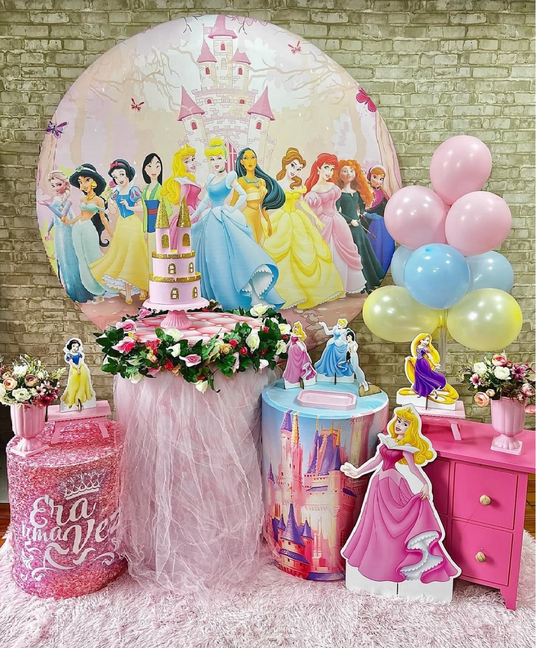 Princesas Disney Com Tule E Flor  - Helpfestas