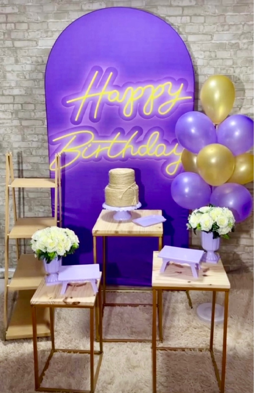 Decoração Roxo Painel Romano  - Helpfestas