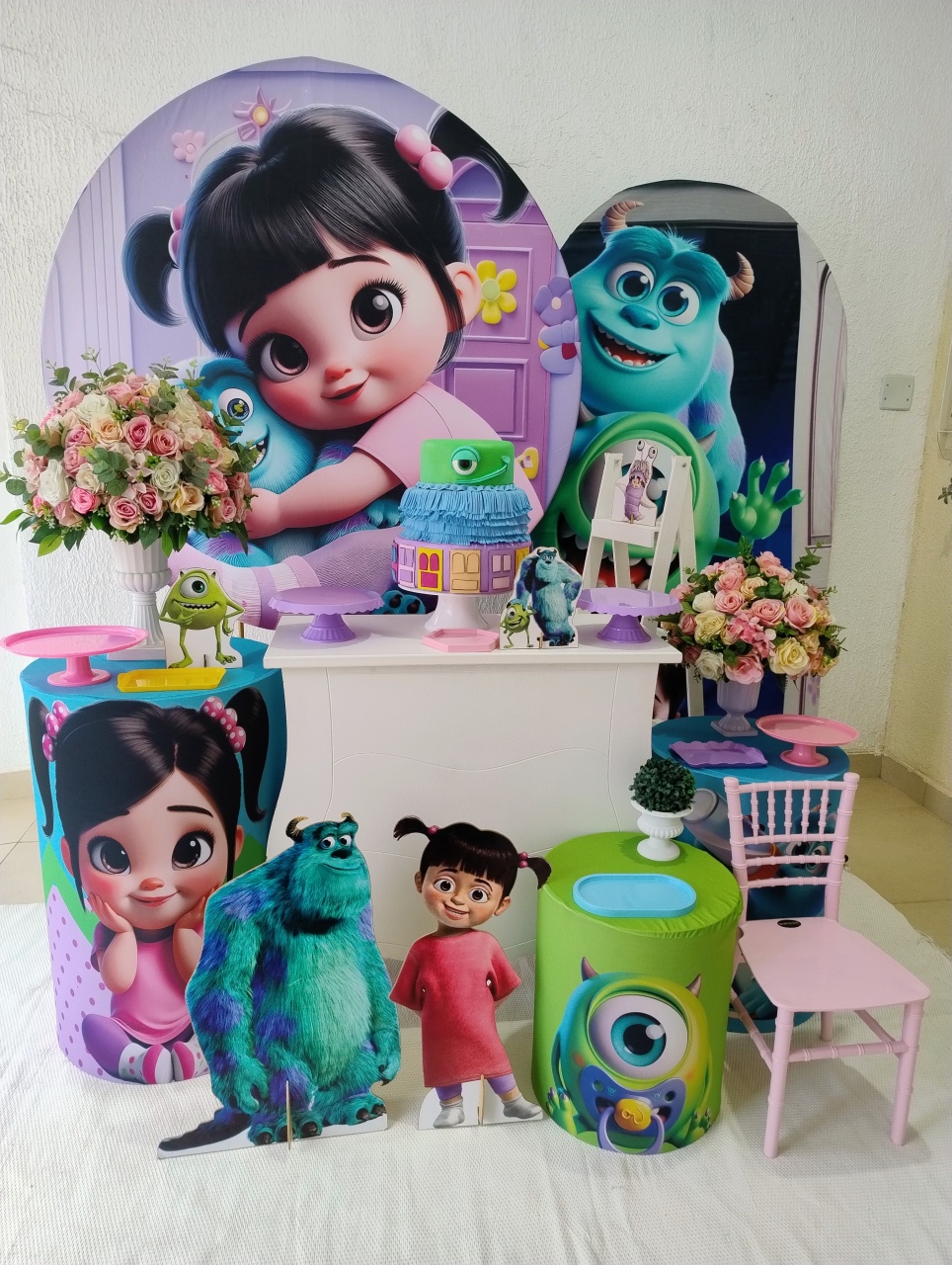 Kit Pegue E Monte Monstros S A Cute Baby - Com Cadeira Cenográfica - Luxo - Neide Locações pegue e Monte 