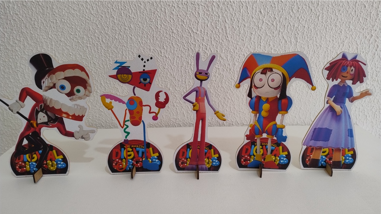 Displays de Mesa Circo Digital 2 - Neide Locações pegue e Monte 