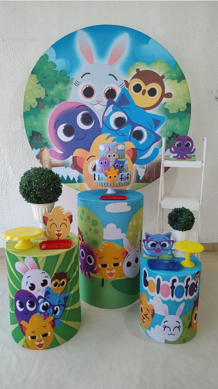 Kit Pegue E Monte Bolofofos Com Displays E Escadinha - Clássico - Neide Locações pegue e Monte 
