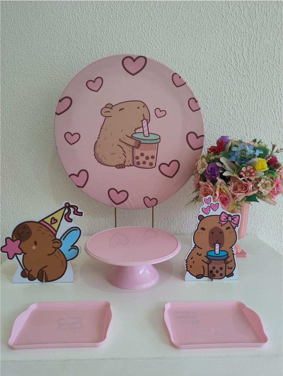 Mini Kit - Festa Na Mesa - Capivara 2 - Neide Locações pegue e Monte 