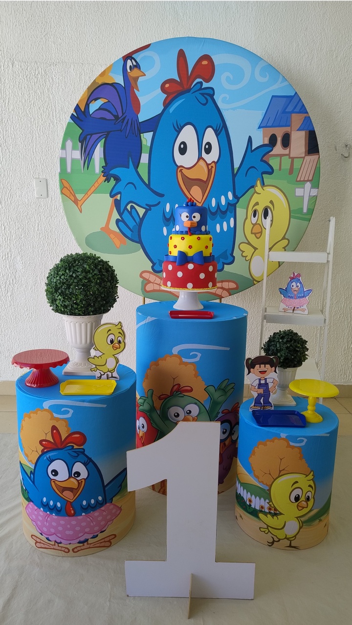 Kit Pegue E Monte Com Escadinha, Displays E Cesto de Folhagens Em Mdf Galinha Pintadinha - Clássico - Neide Locações pegue e Monte 
