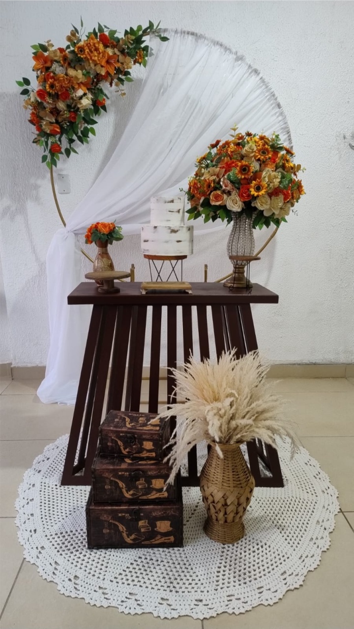 Kit Pegue E Monte Intimista Rústico Romântico Floral Terracota Com Mesa de Madeira Ripada Para Noivado Casamento Bodas - Neide Locações pegue e Monte 