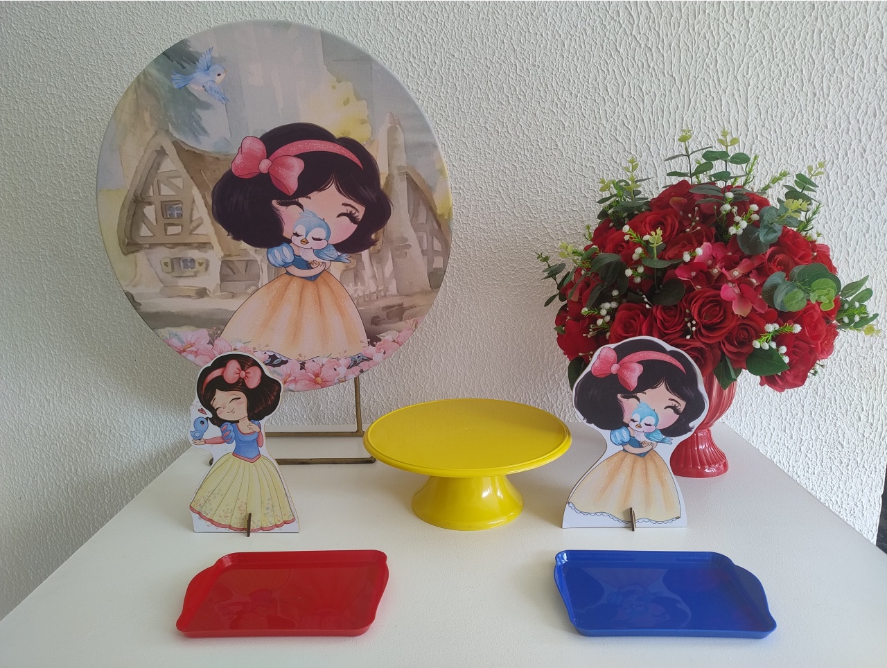 Mini Kit - Festa Na Mesa - Branca de Neve 2 - Neide Locações pegue e Monte 