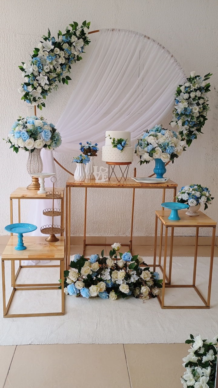 Kit Pegue E Monte Mesa de Ferro - Azul Serenity E Branco - Noivado Casamento Bodas - Neide Locações pegue e Monte 