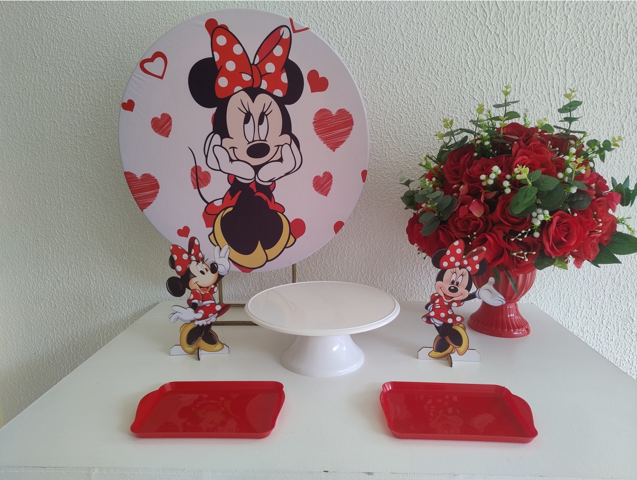 Mini Kit - Festa Na Mesa - Minnie Vermelha 2 - Neide Locações pegue e Monte 
