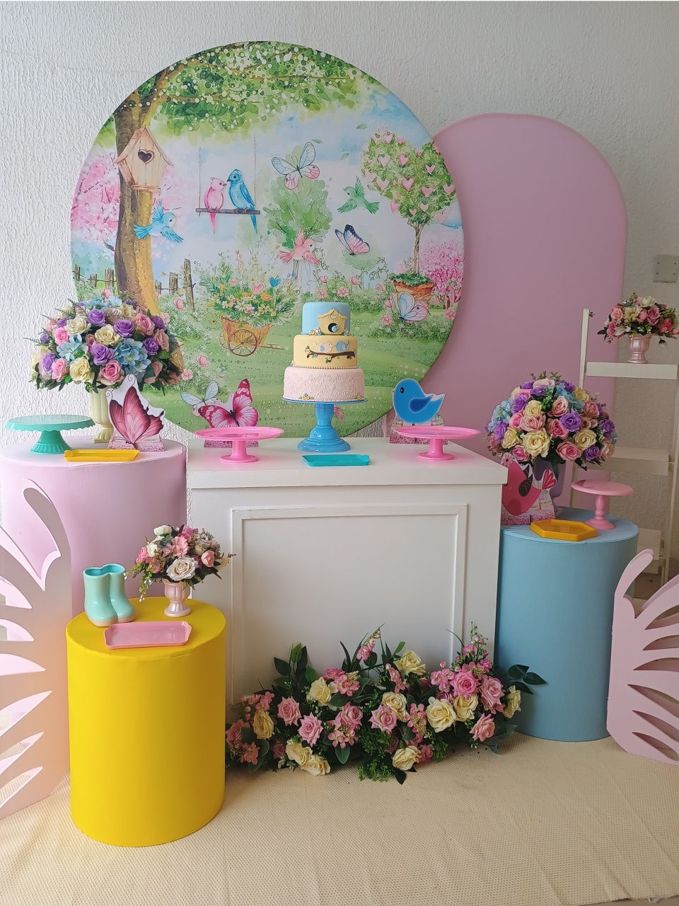 Kit Pegue E Monte Jardim Rosa Com Borboletas Em Mdf - Luxo - Neide Locações pegue e Monte 