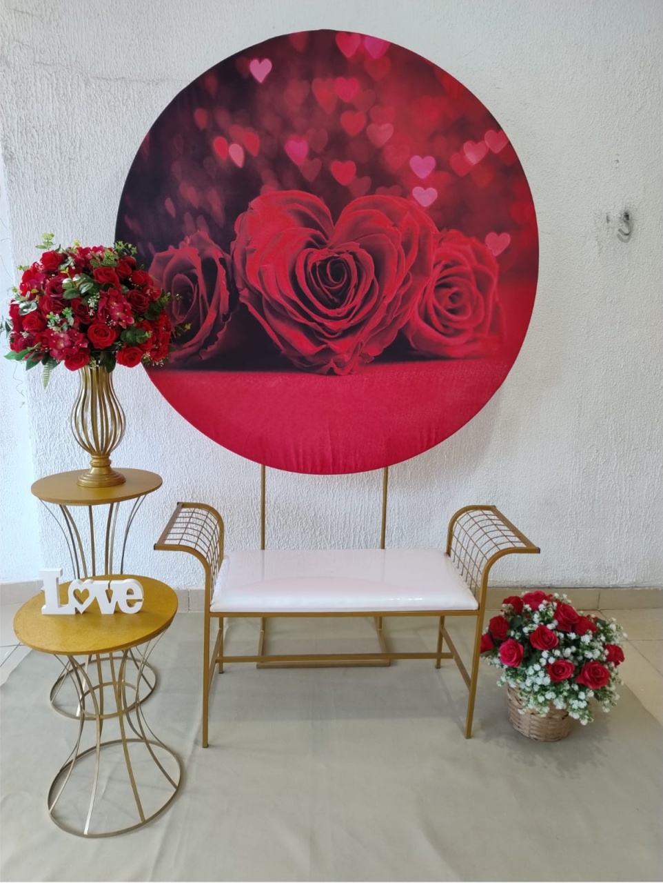 Kit Ponto de Fotos Dia dos Namorados Rosas - Neide Locações pegue e Monte 