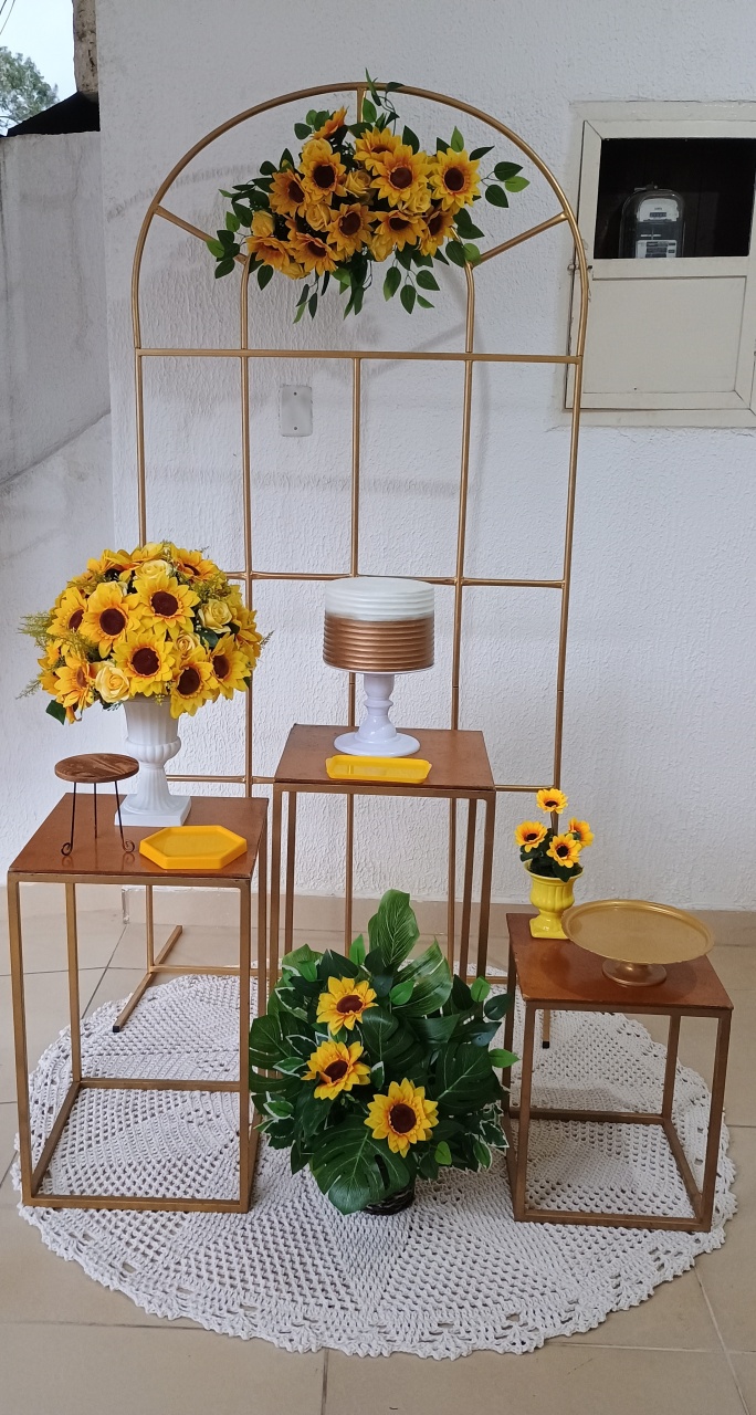 Kit Pegue E Monte Comemorações Feminino Adulto Girassol - Premium - Neide Locações pegue e Monte 