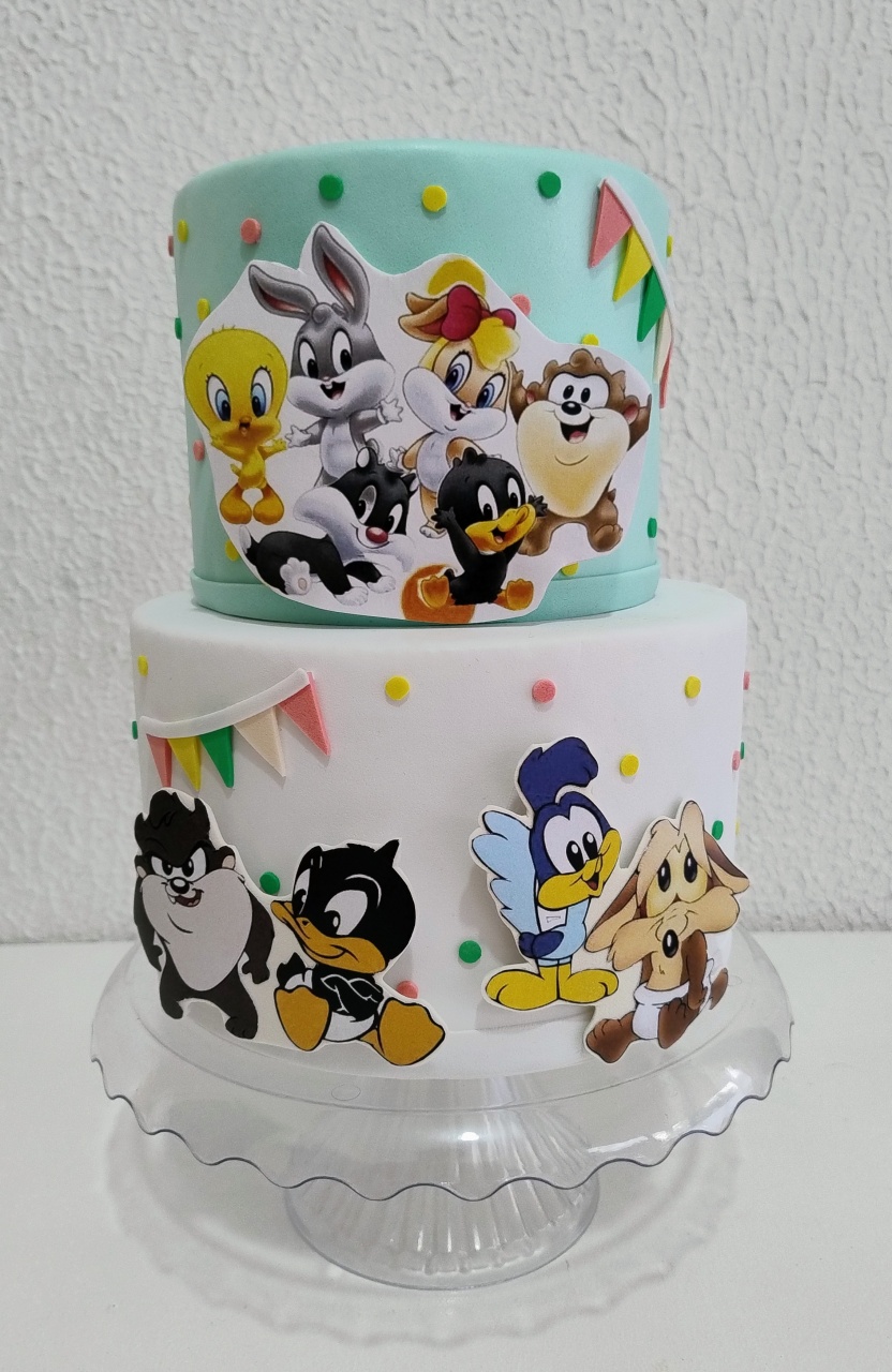 Bolo Cenográfico Looney Tunes - Neide Locações pegue e Monte 