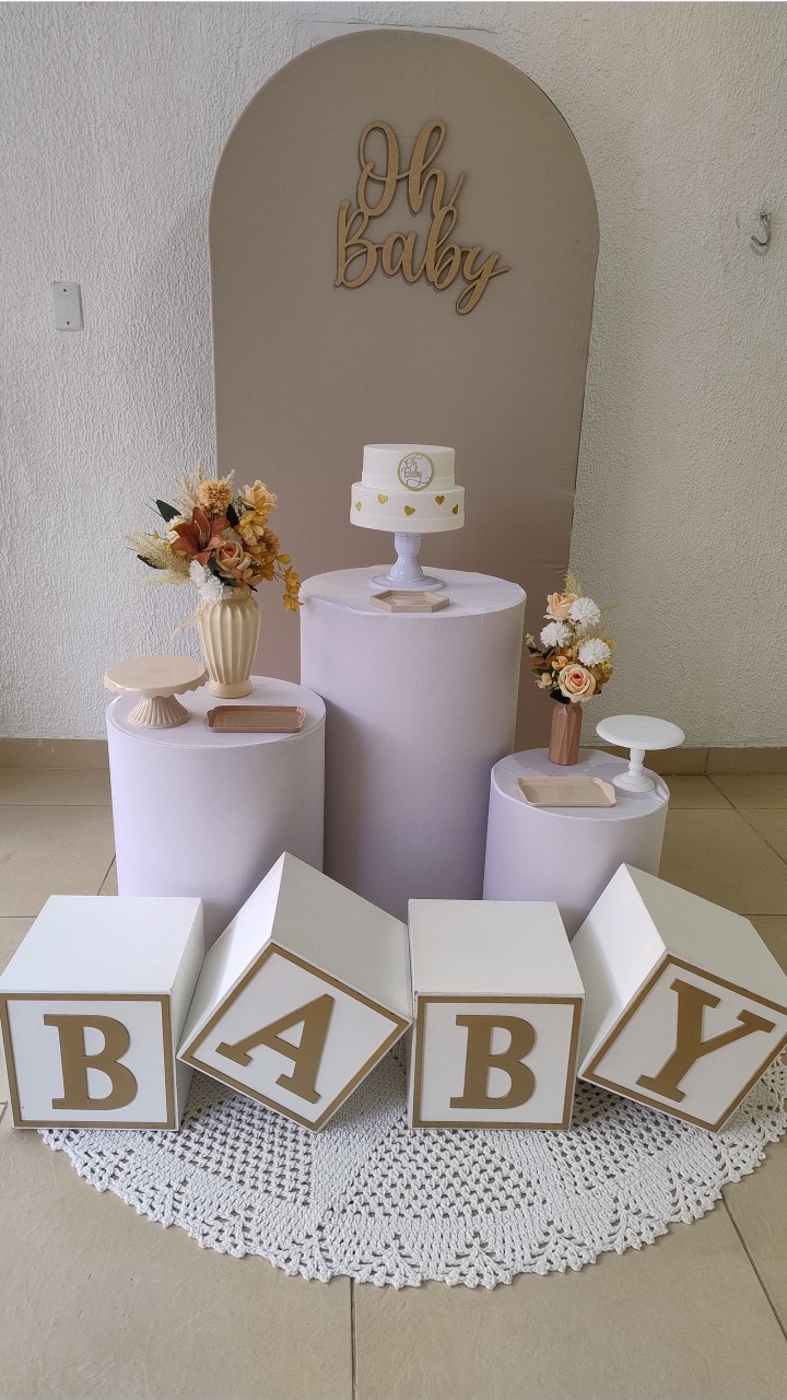 Kit Pegue E Monte Clean Oh Baby Bege Cilindros Capa Lisa Branca E Cubo Baby - Neide Locações pegue e Monte 