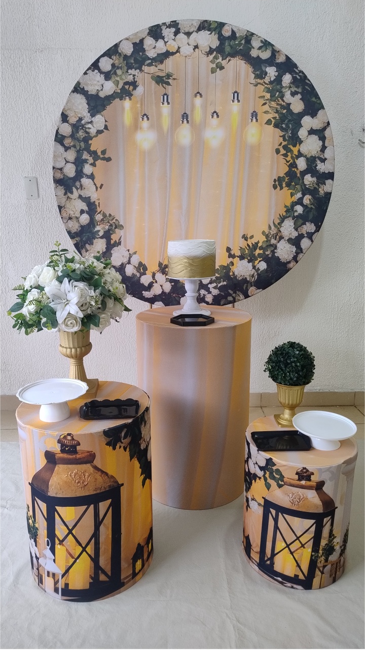 Kit Pegue E Monte Intimista No Estilo Floral Com Luzes, Lâmpadas E Lanternas Para Para Casamento, Noivado, Bodas - Clássico - Neide Locações pegue e Monte 