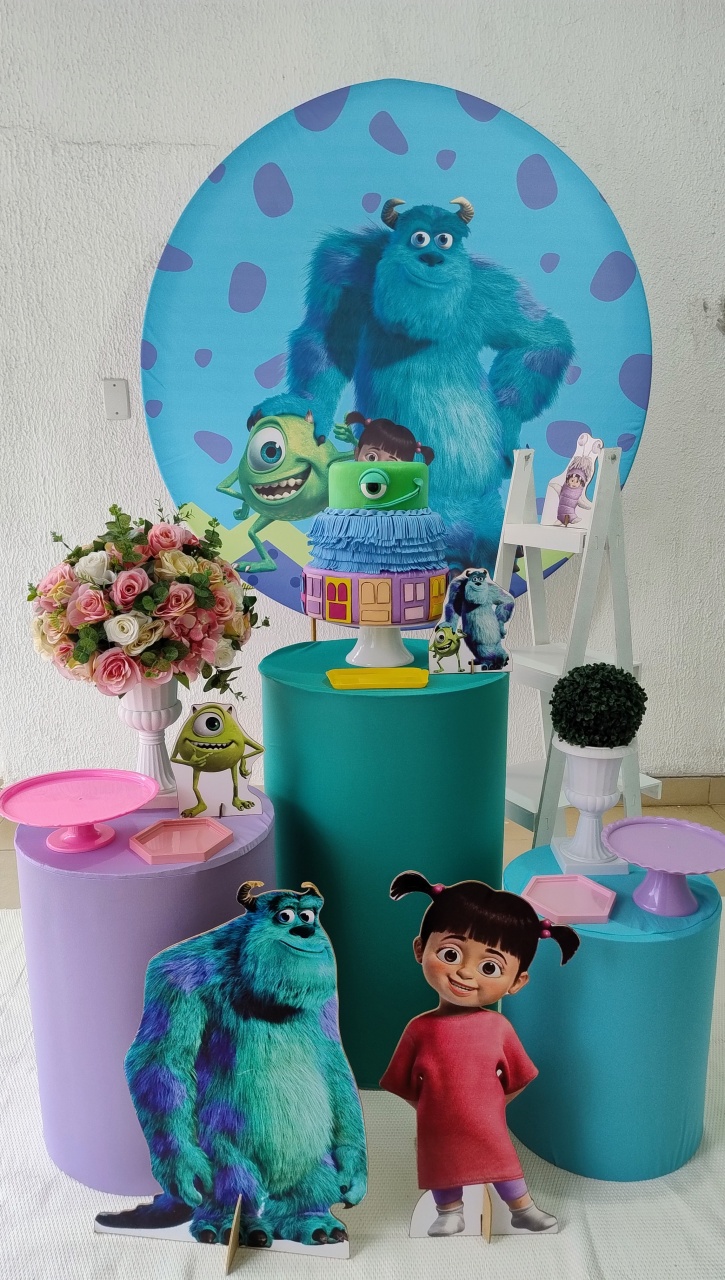 Kit Pegue E Monte Monstros S.a Com Escadinha, Displays de Chão E de Mesa - Clássico - Neide Locações pegue e Monte 