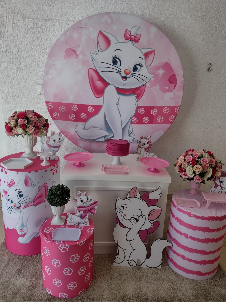 Kit Pegue E Monte Gatinha Marie Com Display - Premium - Neide Locações pegue e Monte 
